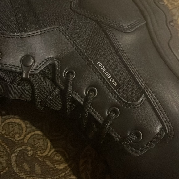 Free Soldier Men’s Black Tactical Leather Desert Boot Size 11 Waterproof New - Picture 4 of 7